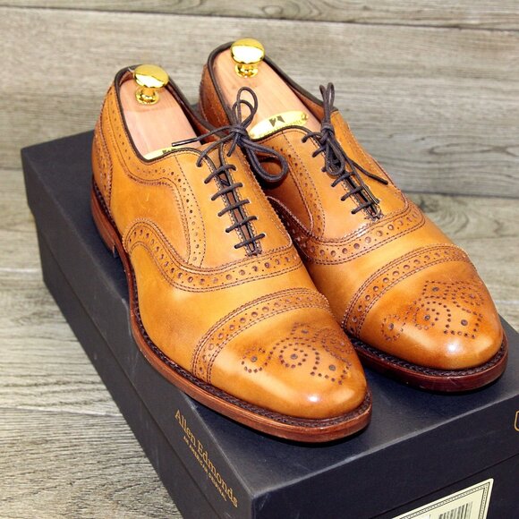 Allen Edmonds Other - * NIB * $395 Allen Edmonds STRAND Oxford 9 D Walnut * add $15 new Trees